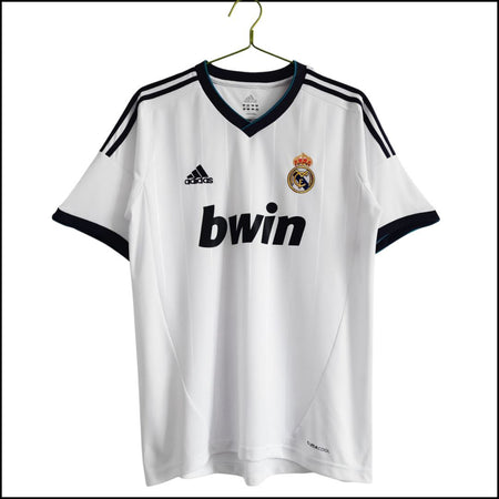 Camiseta retro local del Real Madrid 12/13